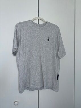 On - Club Tee in Light Gray - NWT